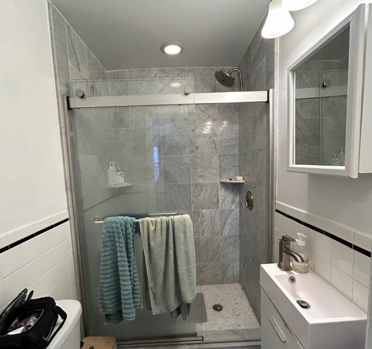 225 Newbury St # 4F