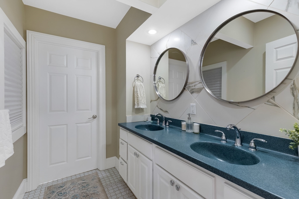 34 Warren Street # 3