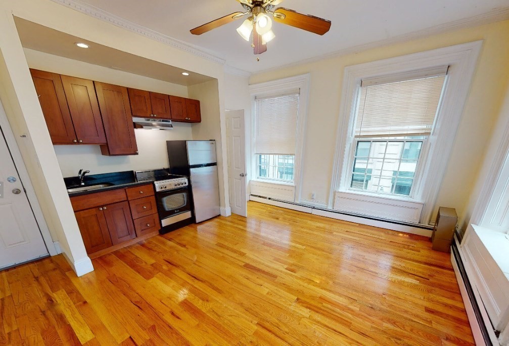 24 Joy St # 1