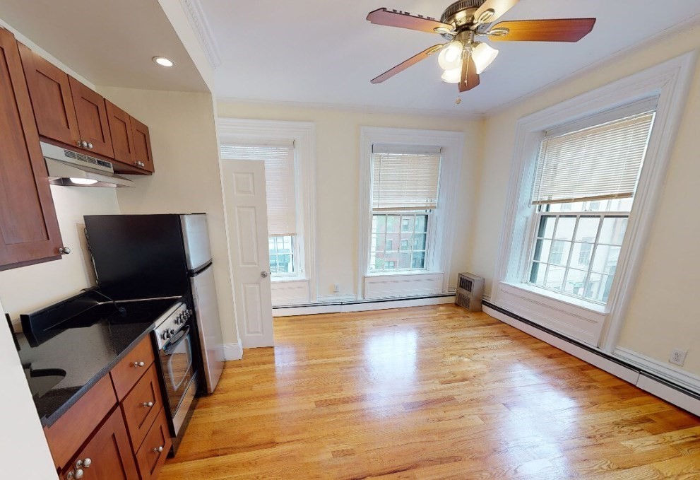 24 Joy St # 1