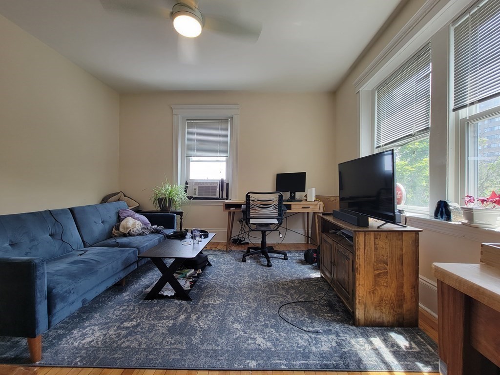 164 Strathmore Road # 25