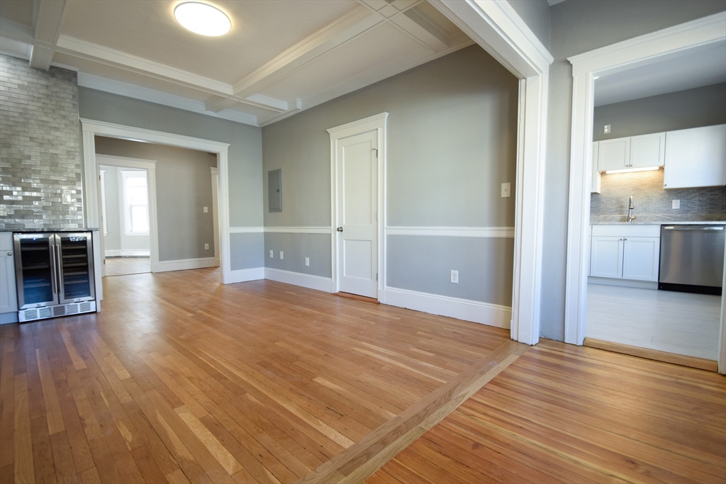 142 Sutherland Road # 2