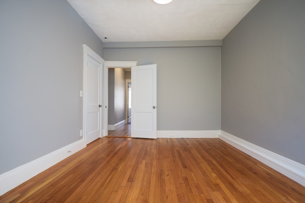 142 Sutherland Road # 2