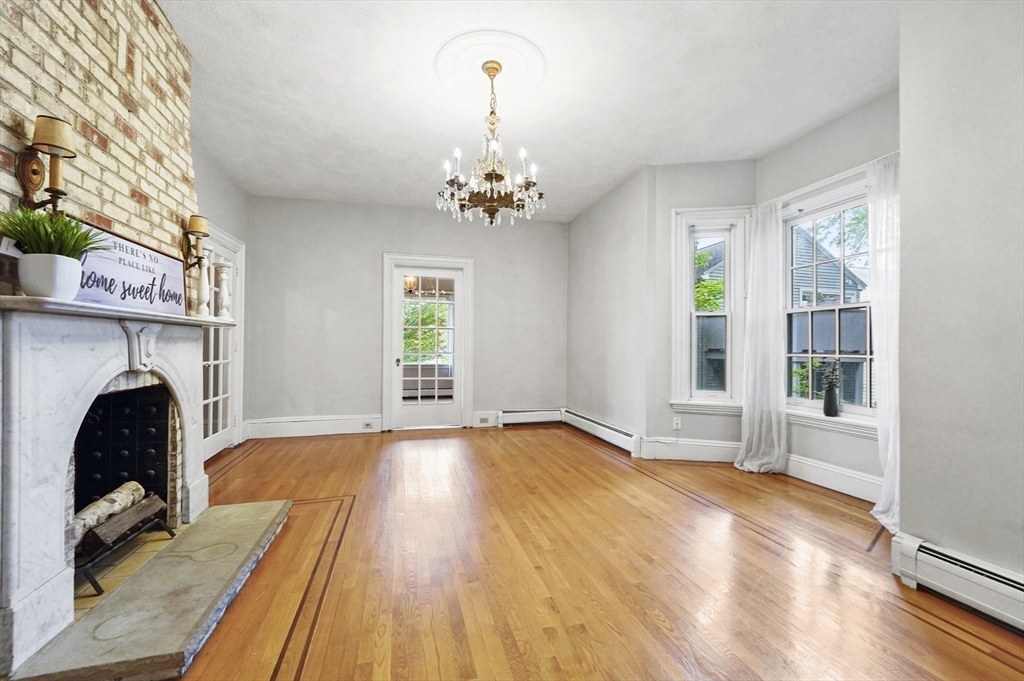 20 Willow Street # 1