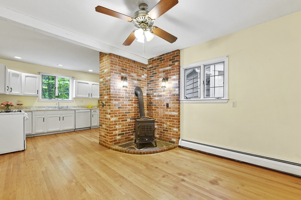 20 Willow Street # 1