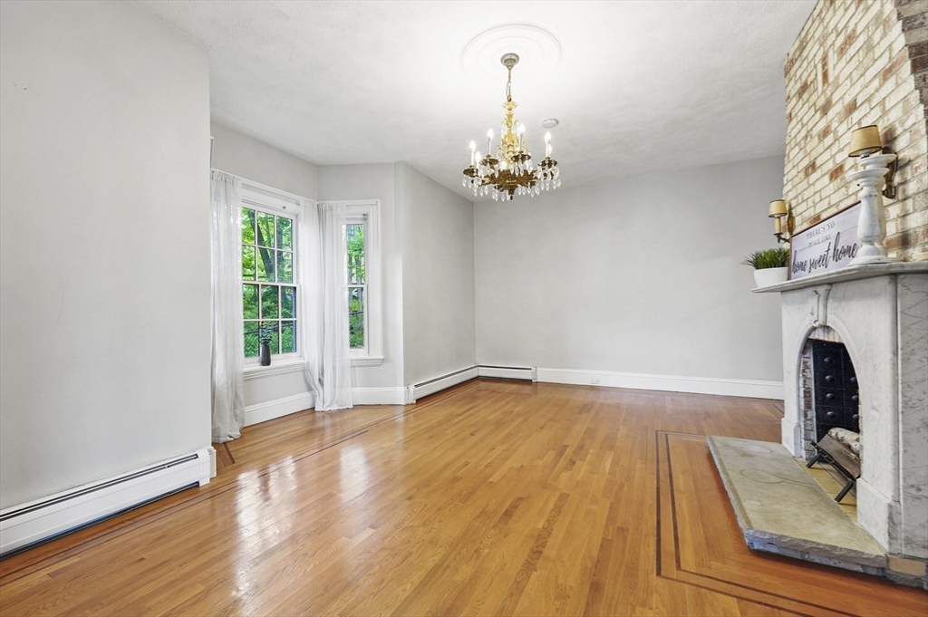 20 Willow Street # 1