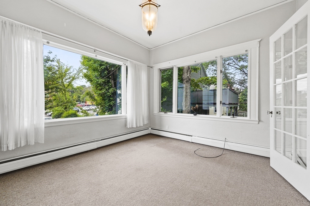 20 Willow Street # 1