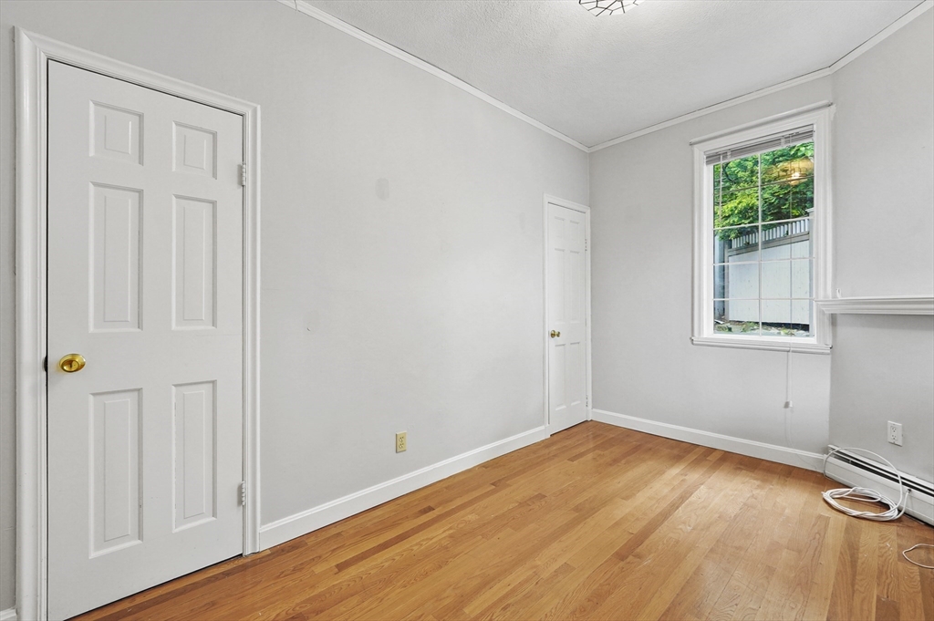 20 Willow Street # 1