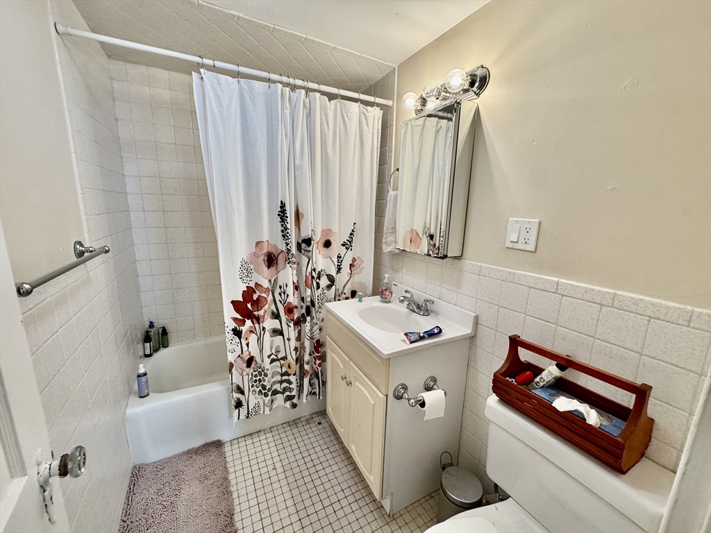 4907 Washington Street # 3L