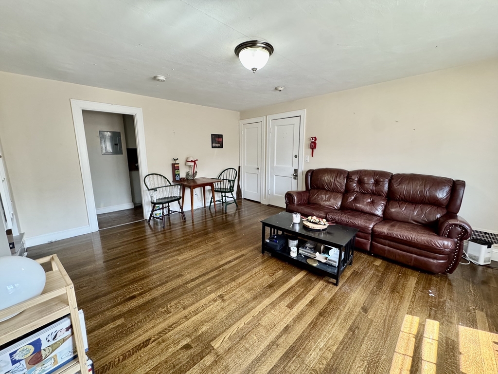 4907 Washington Street # 3L