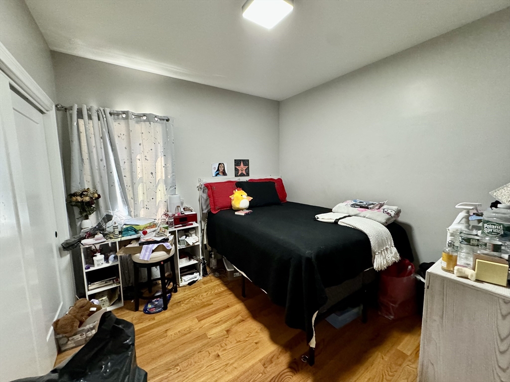 17 George St # 1
