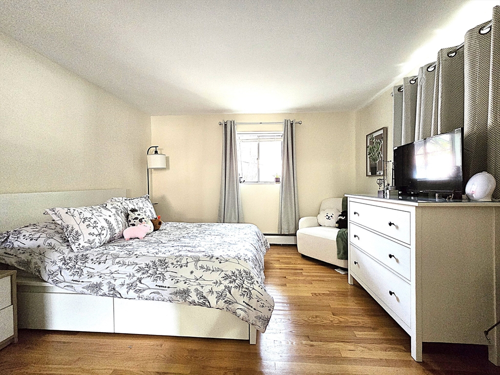 54 Bryon Road # 4