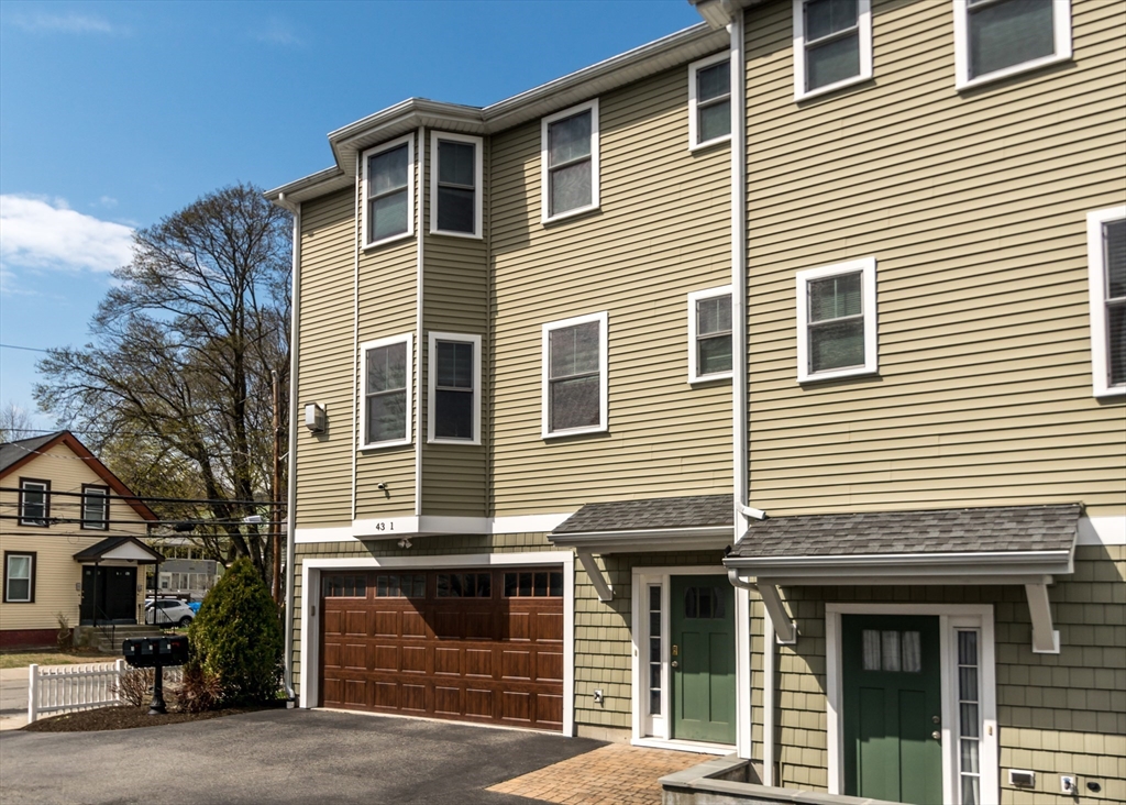 43 Hammond St # 1