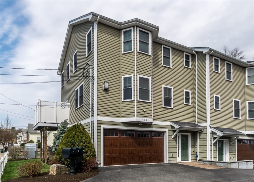 43 Hammond St # 1