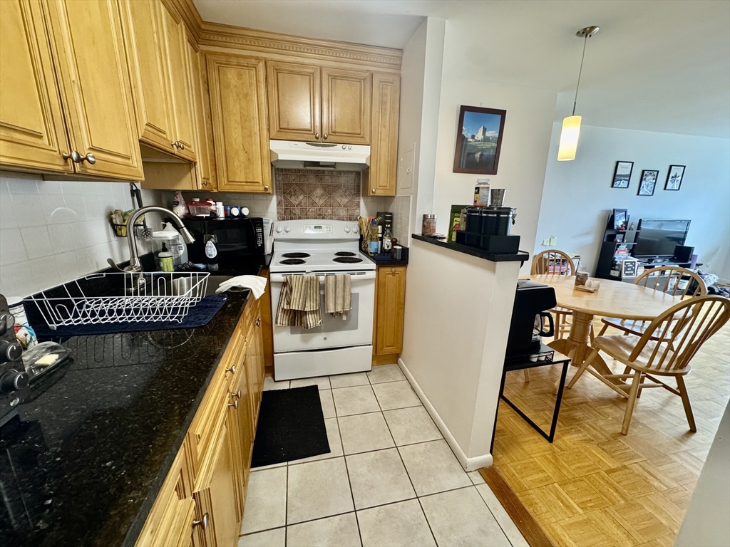 2 Larose Pl # 15