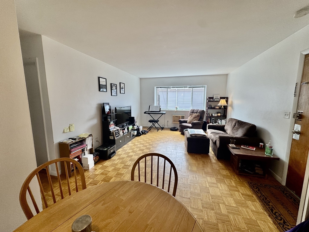 2 Larose Pl # 15