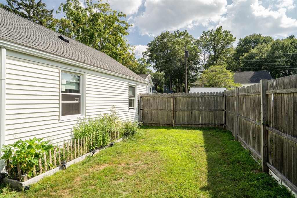 30 Donlon St