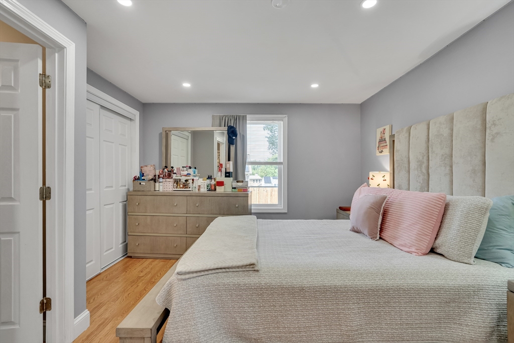 30 Donlon St