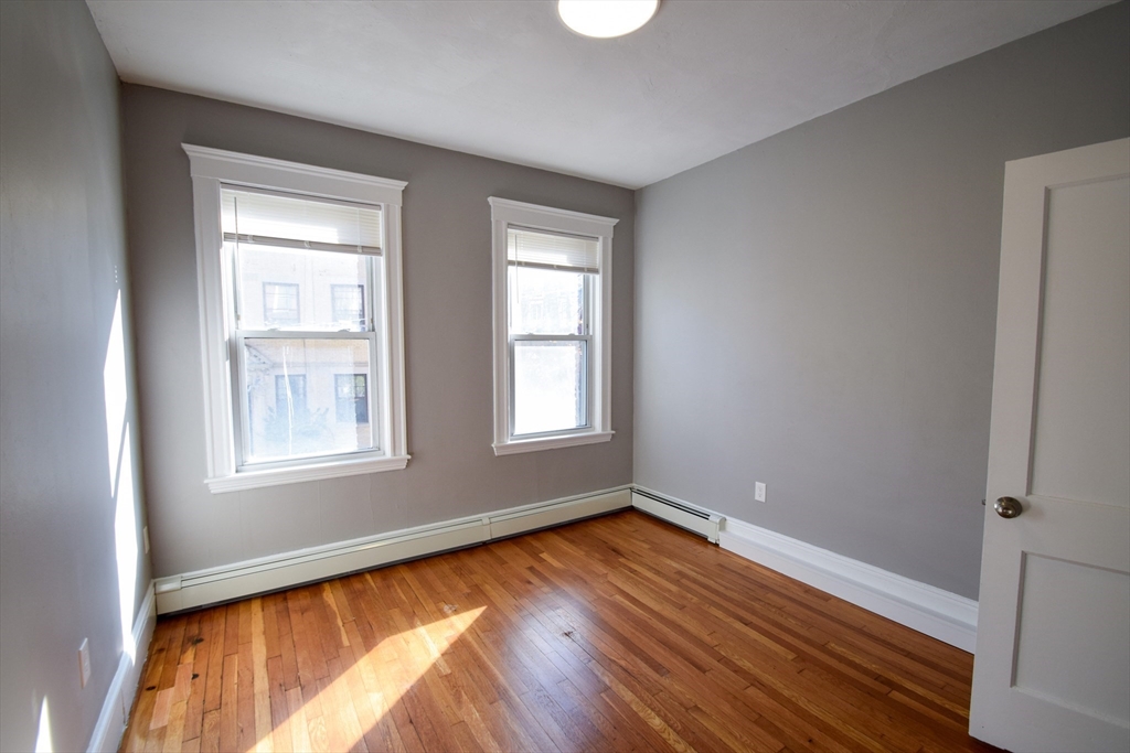 142 Sutherland Road # 2