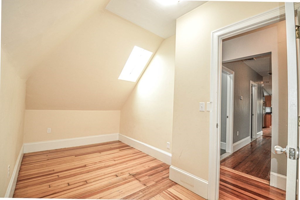 229-231 Chestnut Hill Ave # 3