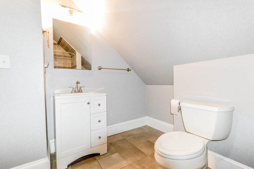 229-231 Chestnut Hill Ave # 3