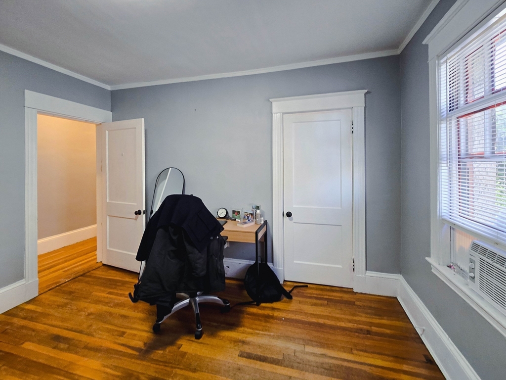 235-237 Chestnut Hill Ave # 1