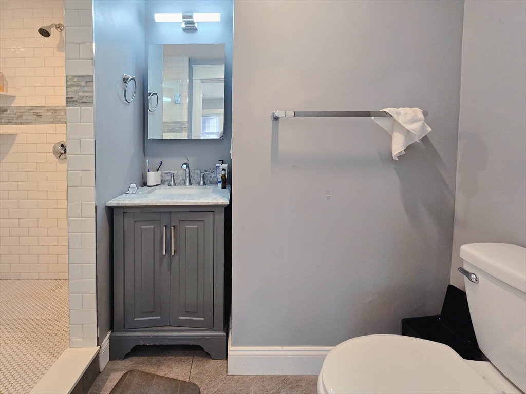 235-237 Chestnut Hill Ave # 1