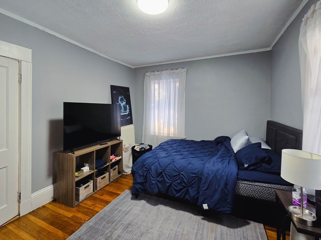 235-237 Chestnut Hill Ave # 1