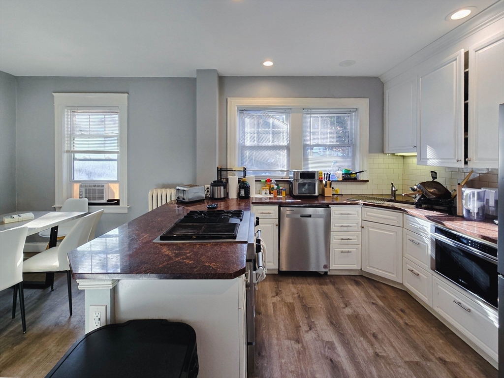 235-237 Chestnut Hill Ave # 1