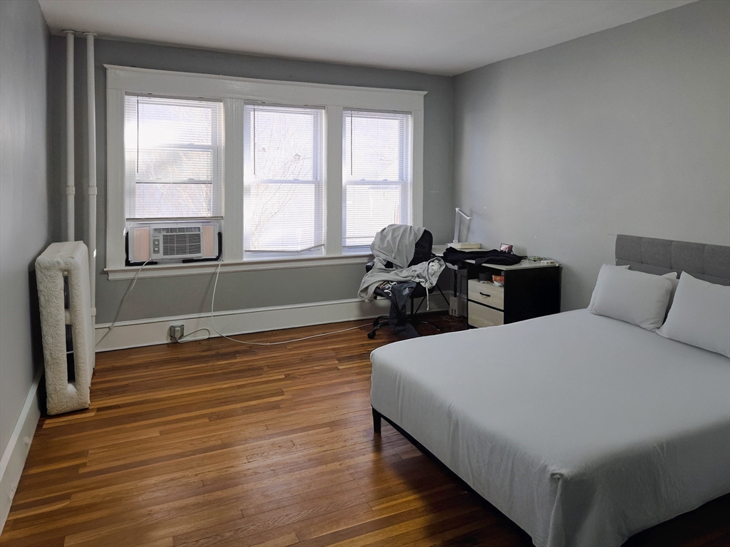 235-237 Chestnut Hill Ave # 1