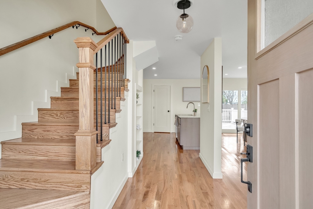 56 Riverview St