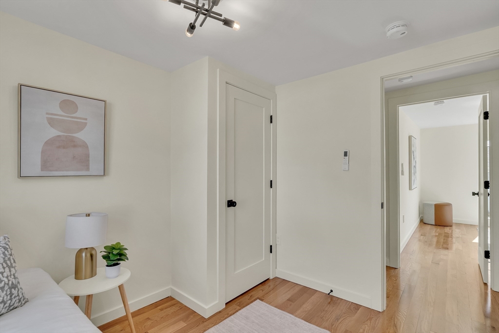 56 Riverview St