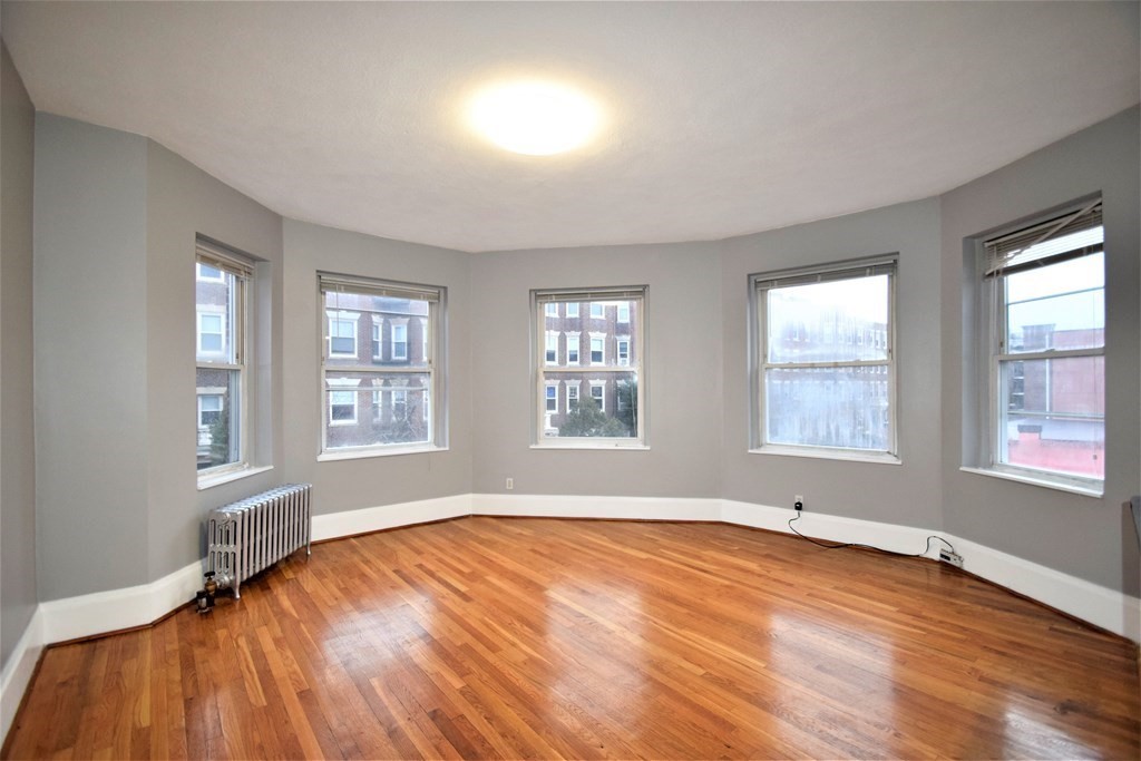 83 Glenville Ave # 2