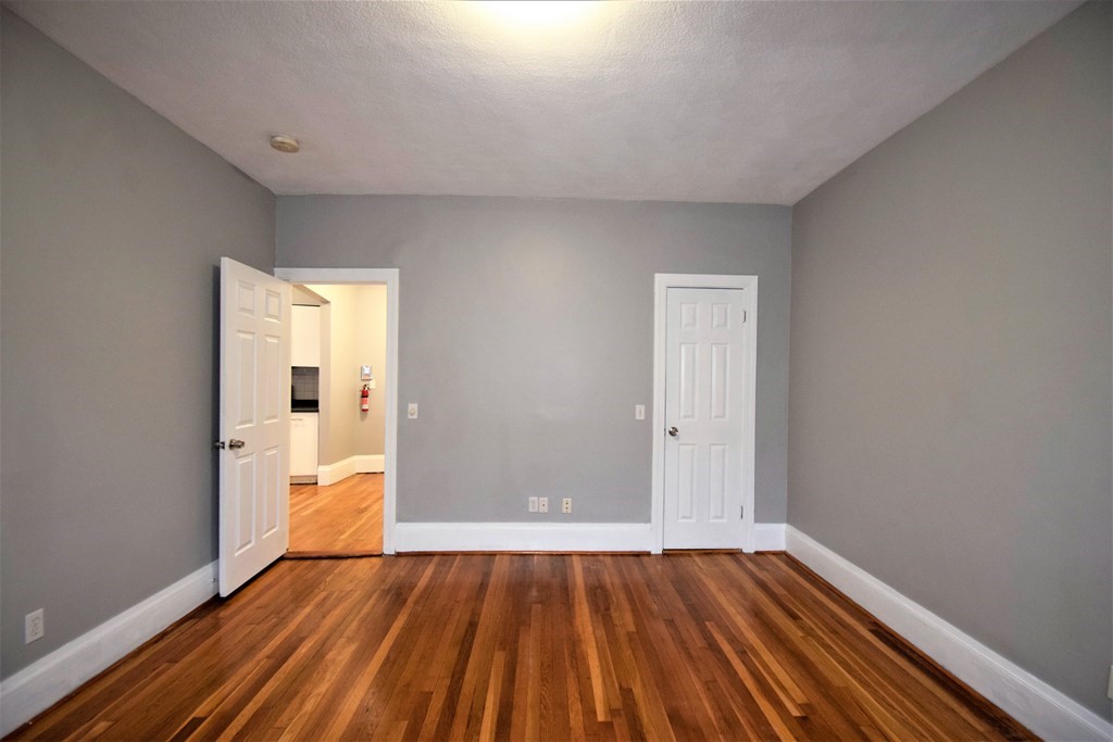 83 Glenville Ave # 2