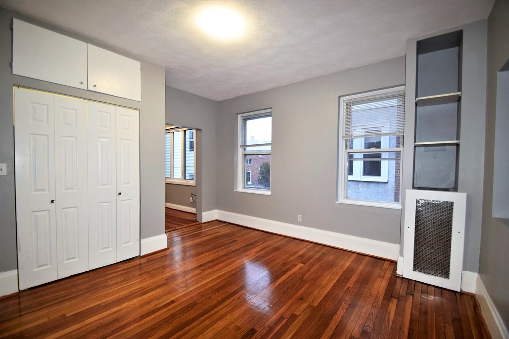 83 Glenville Ave # 2