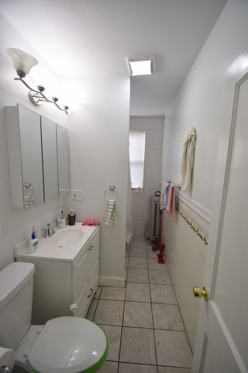 48 Englewood Ave # 1
