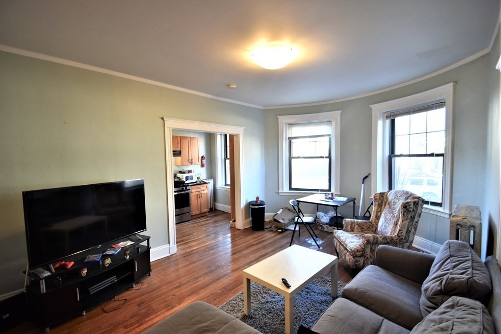 48 Englewood Ave # 1