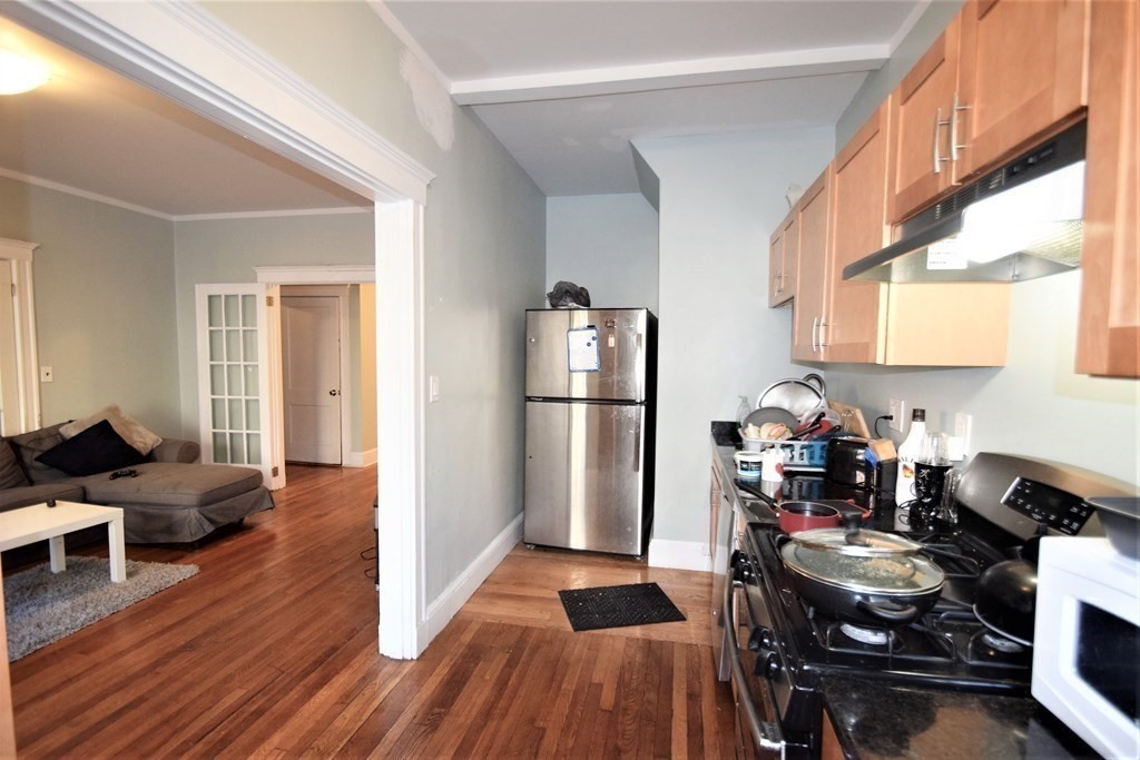48 Englewood Ave # 1