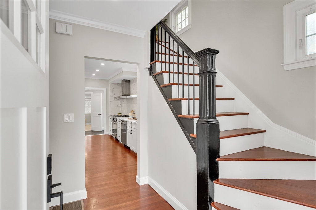 20 Riverview St