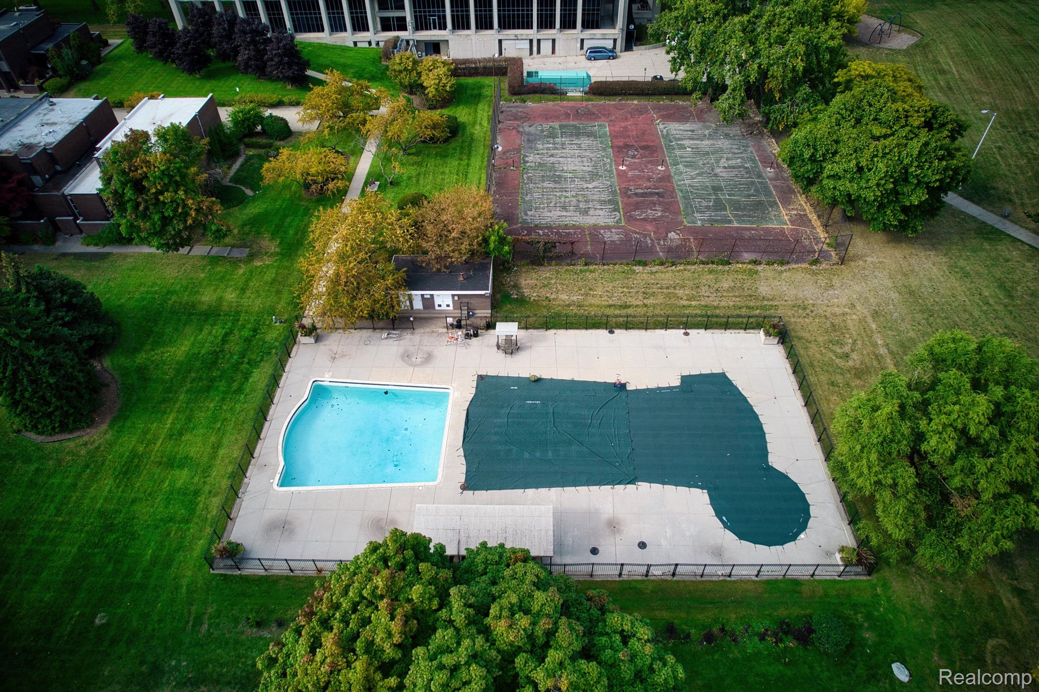 1300 E LAFAYETTE Street Unit: 1003