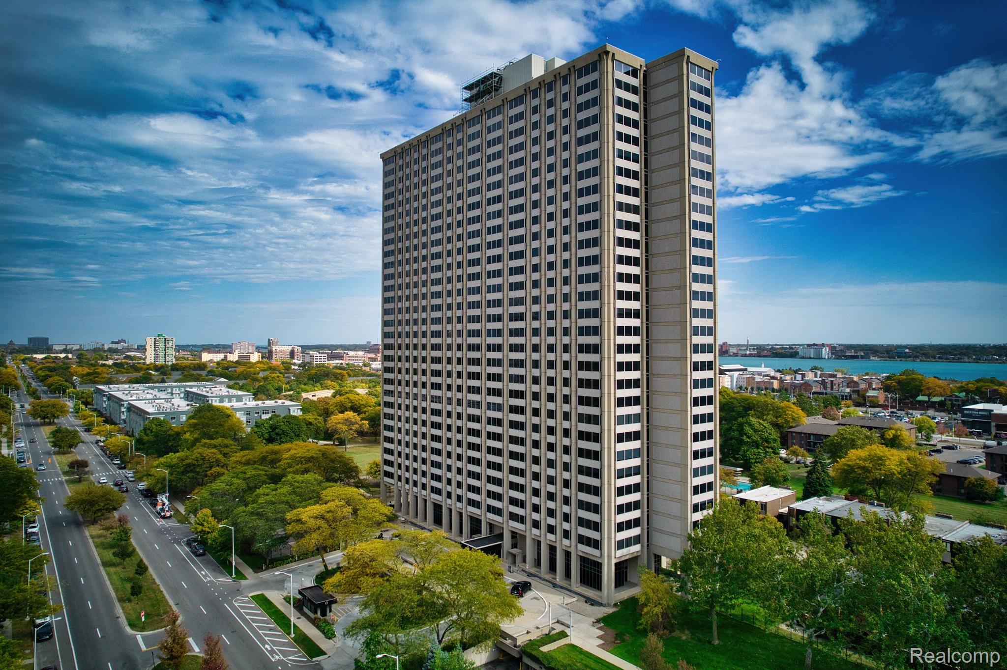 1300 E LAFAYETTE Street Unit: 1003