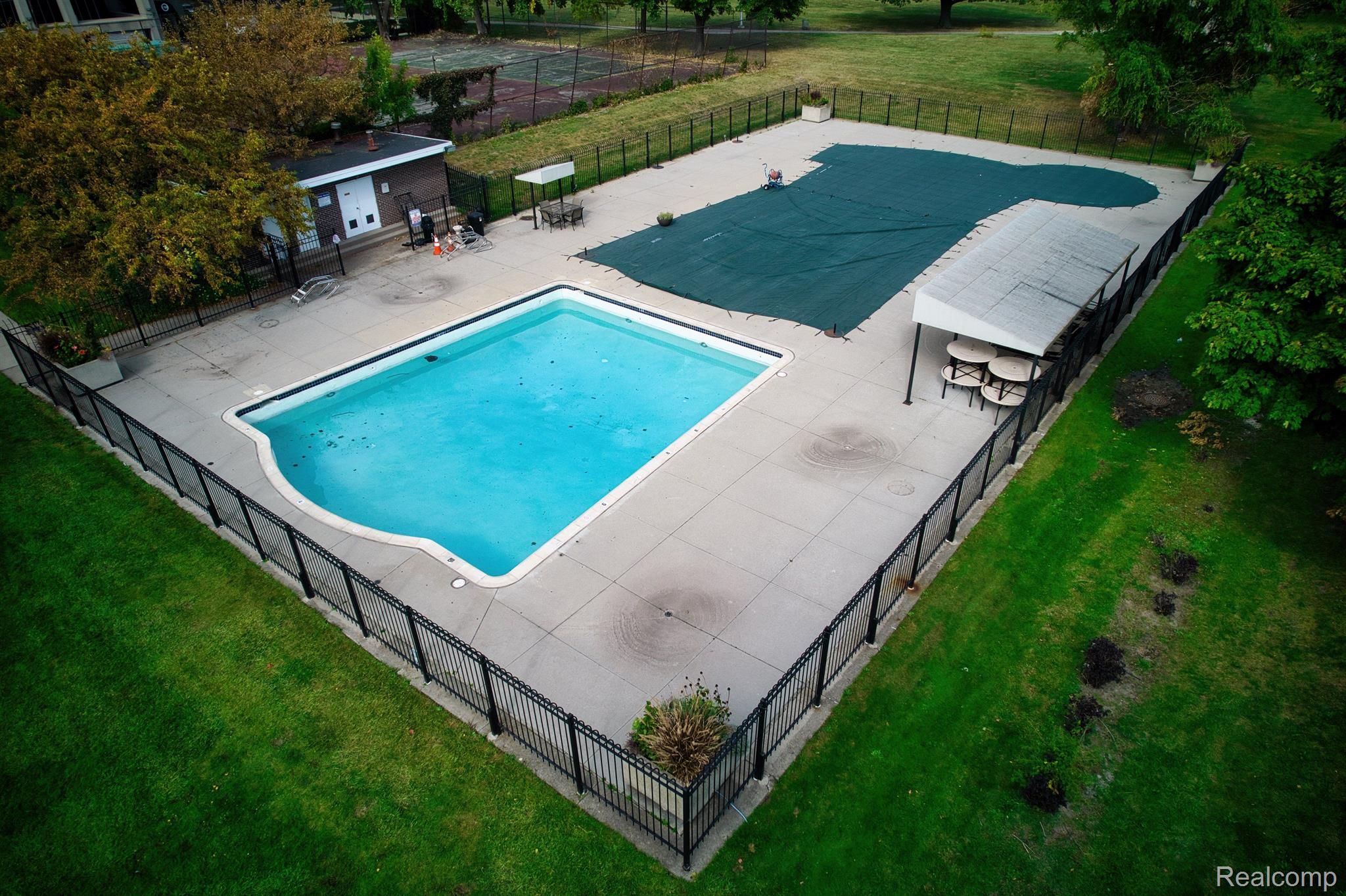 1300 E LAFAYETTE Street Unit: 1003