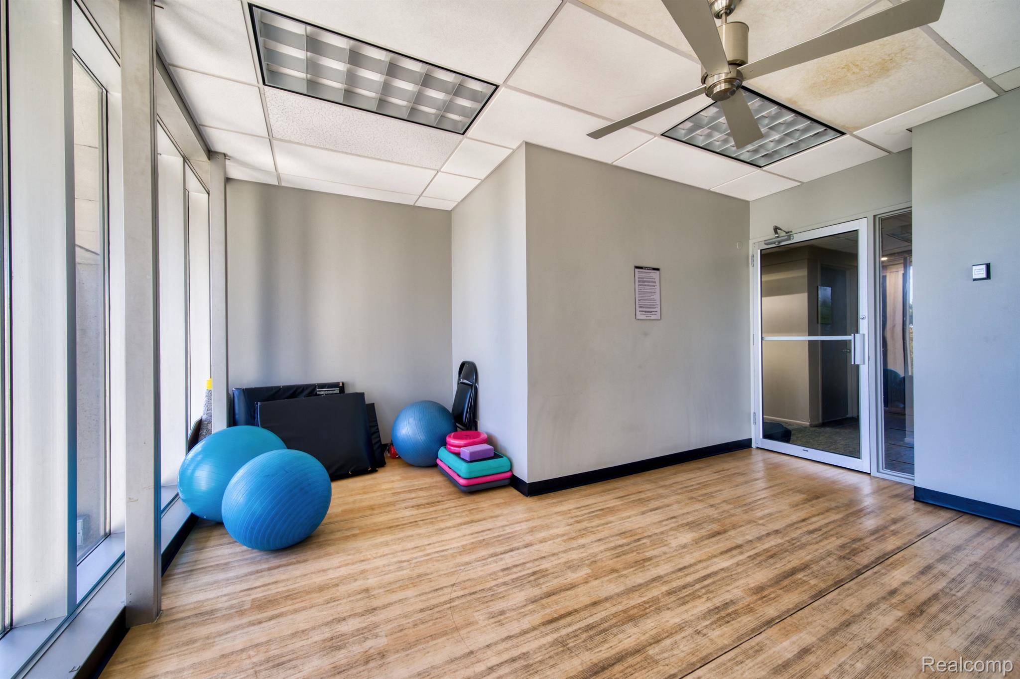 1300 E LAFAYETTE Street Unit: 1003