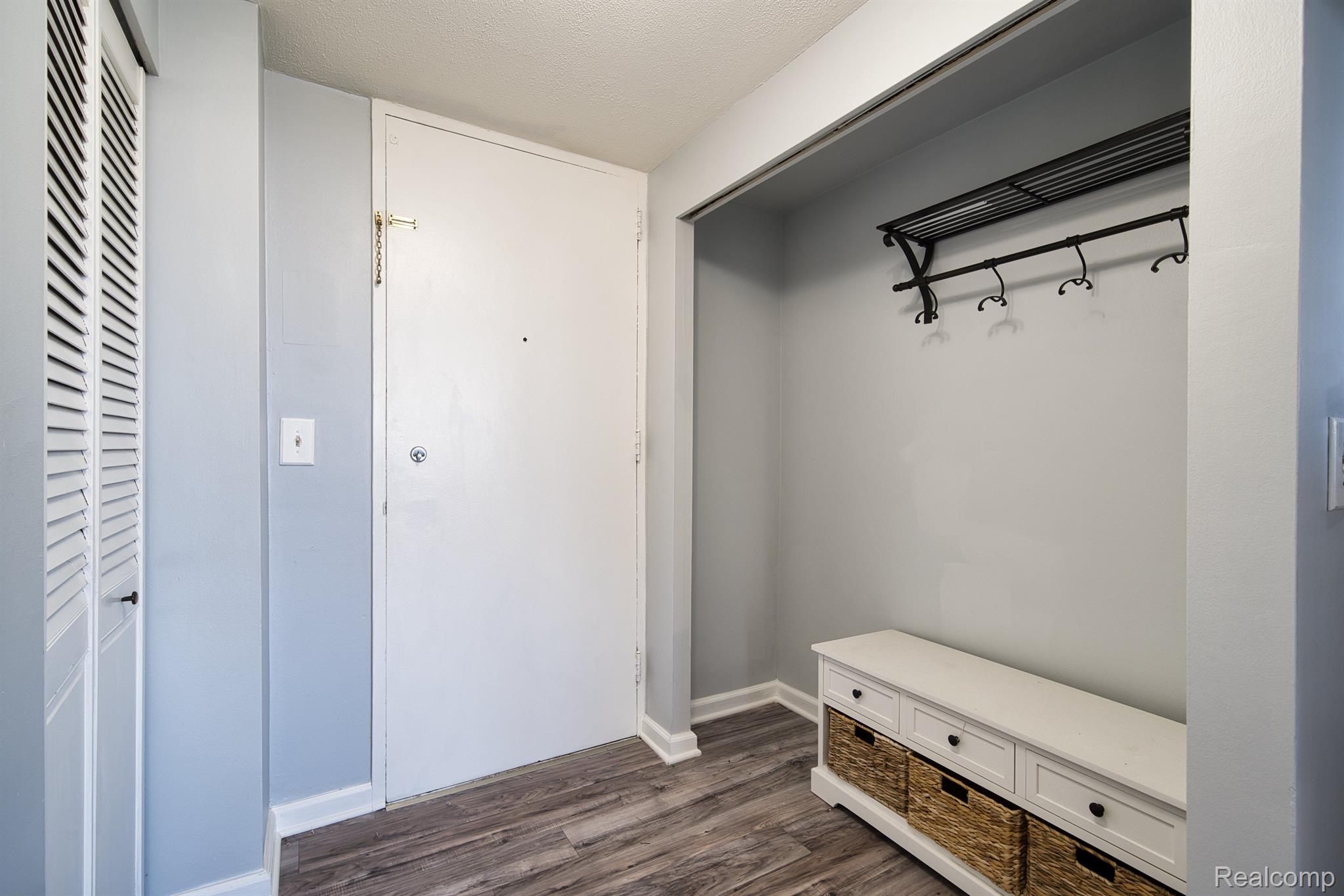 1300 E LAFAYETTE Street Unit: 1003