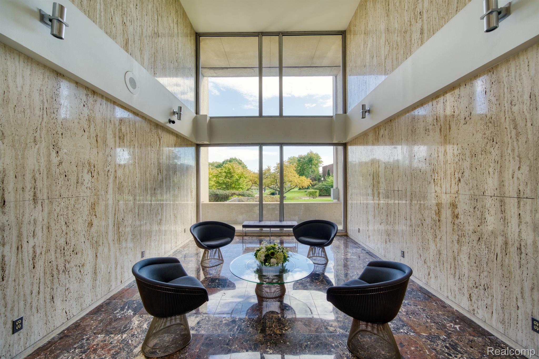 1300 E LAFAYETTE Street Unit: 1003