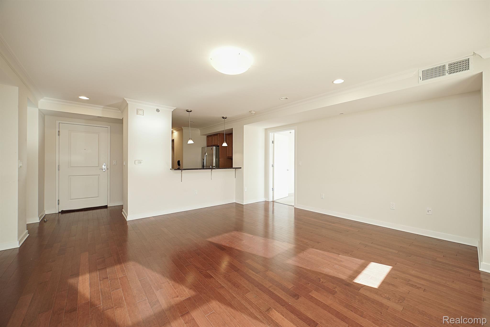 1135 SHELBY Street Unit: 2708