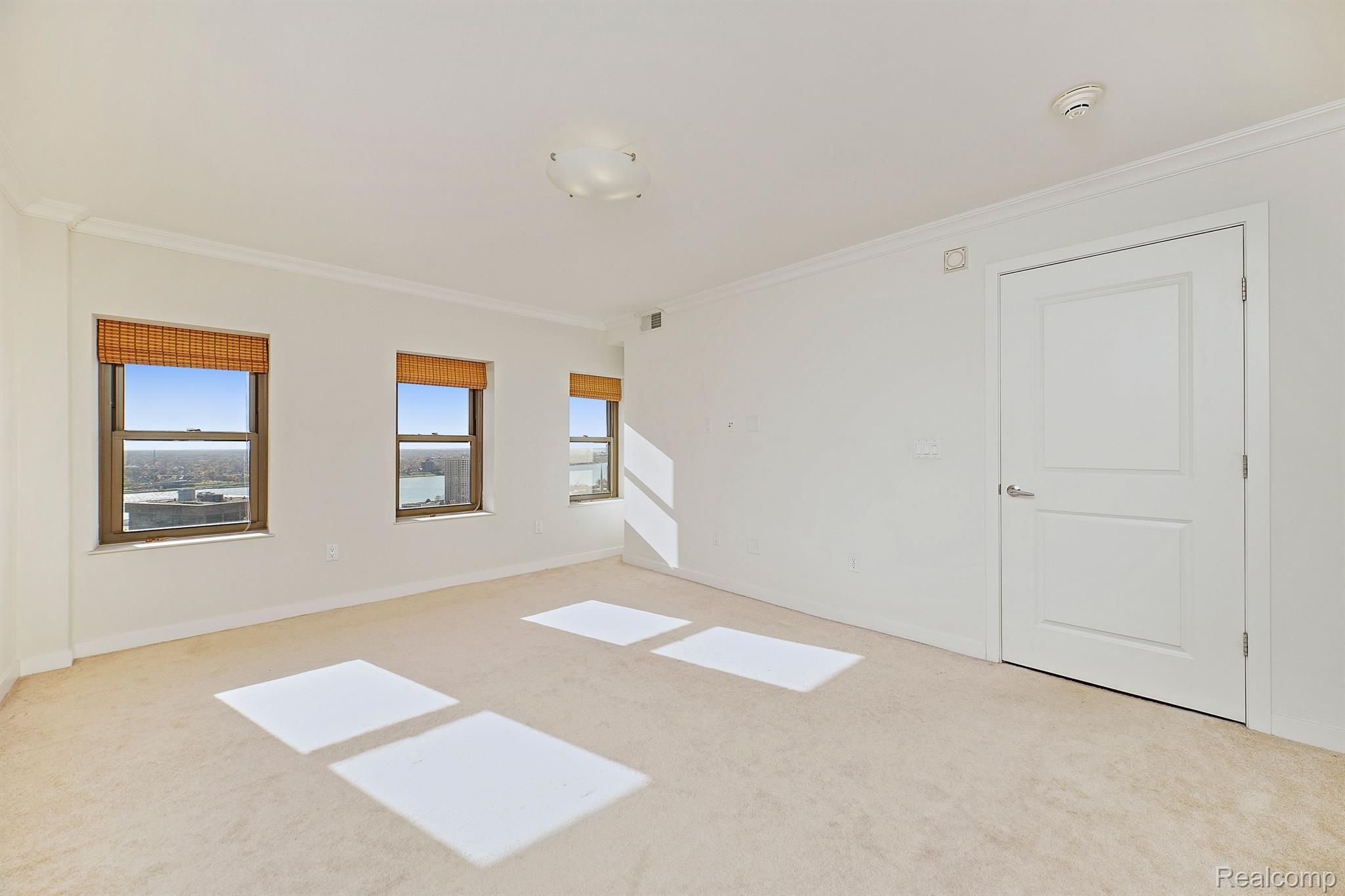 1135 SHELBY Street Unit: 2708