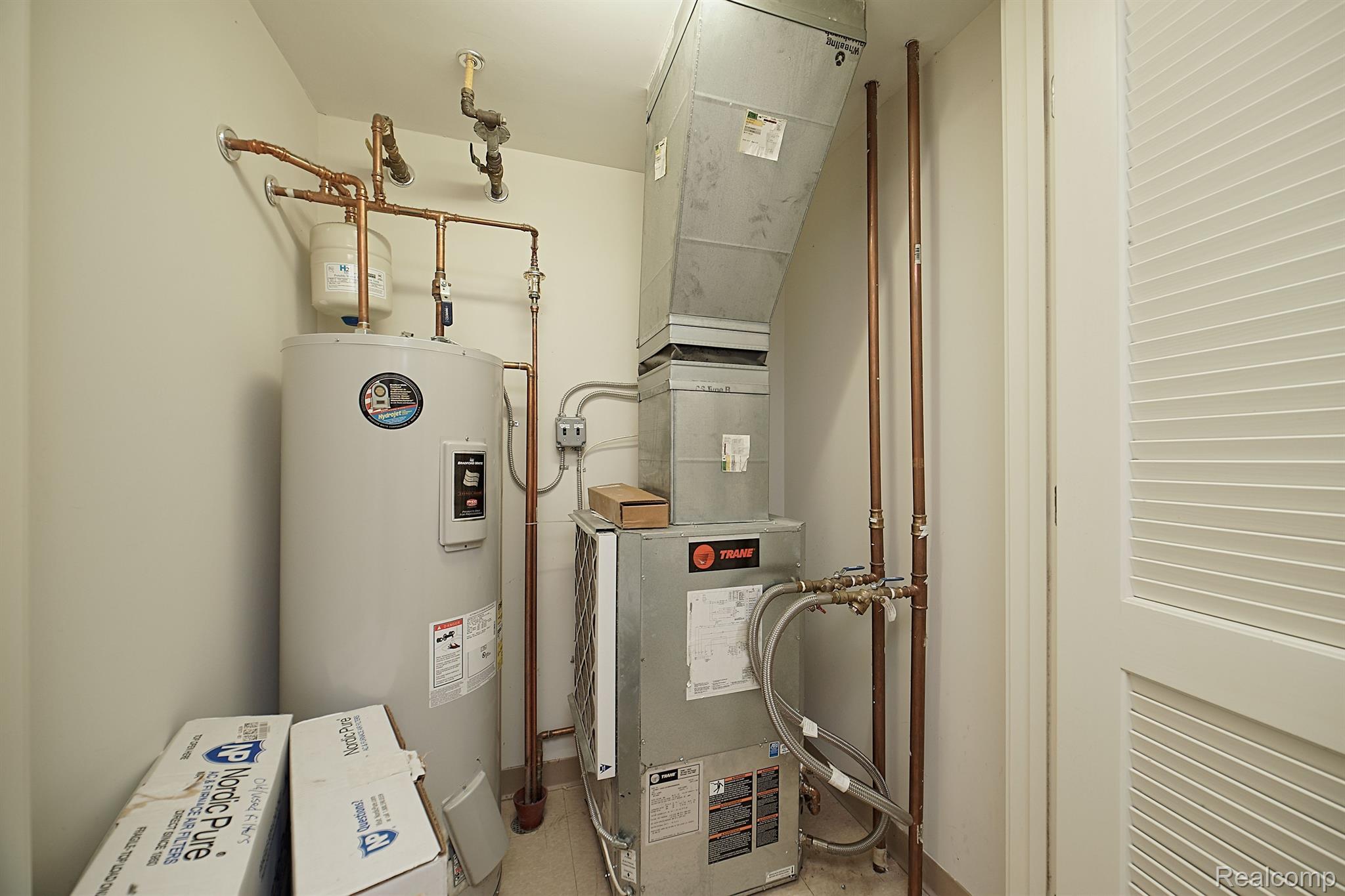 1135 SHELBY Street Unit: 2708