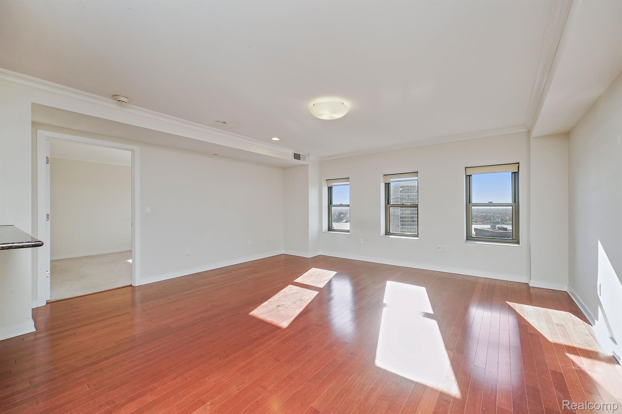 1135 SHELBY Street Unit: 2708