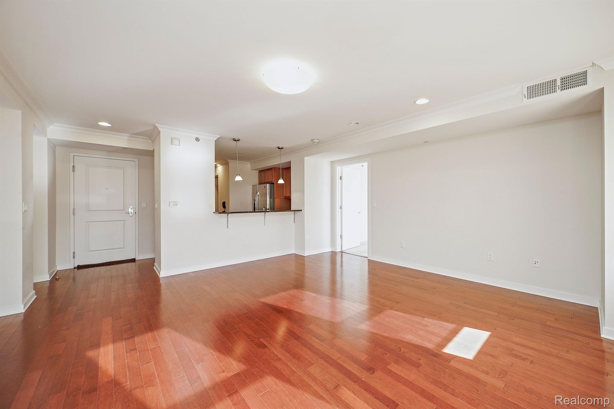 1135 SHELBY Street Unit: 2708